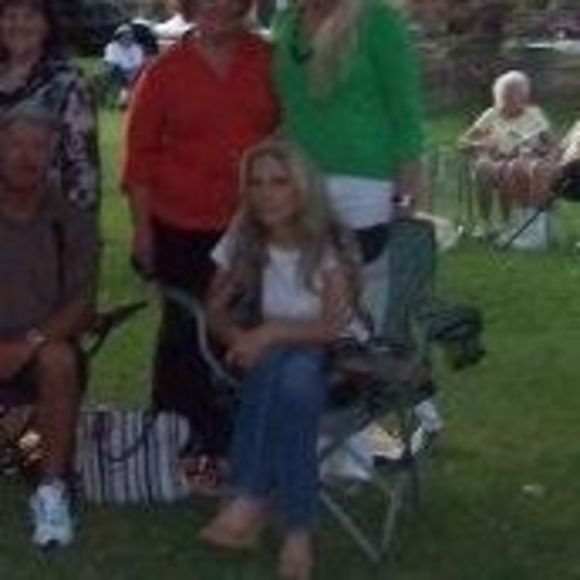 Meet your Posher, Kelly - Picture 1 of 16